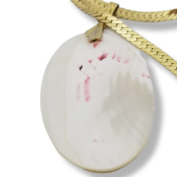 VINTAGE PISCES MOTHER OF PEARL PENDANT & GOLDPLATE HERRINGBONE CHAIN NECKLACE - Picture 5 of 7